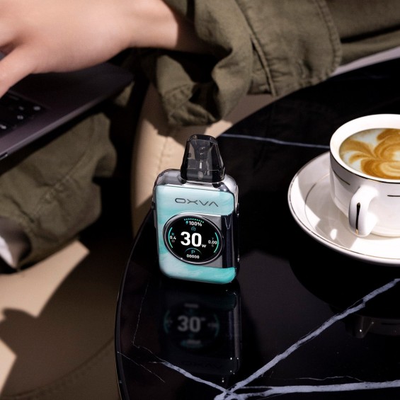 OXVA Xlim SQ Pro Pod Mod turkuaz renkli, 30W ayarlı dijital ekranlı.